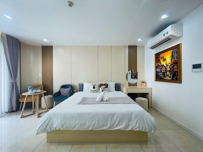 Bedroom 12