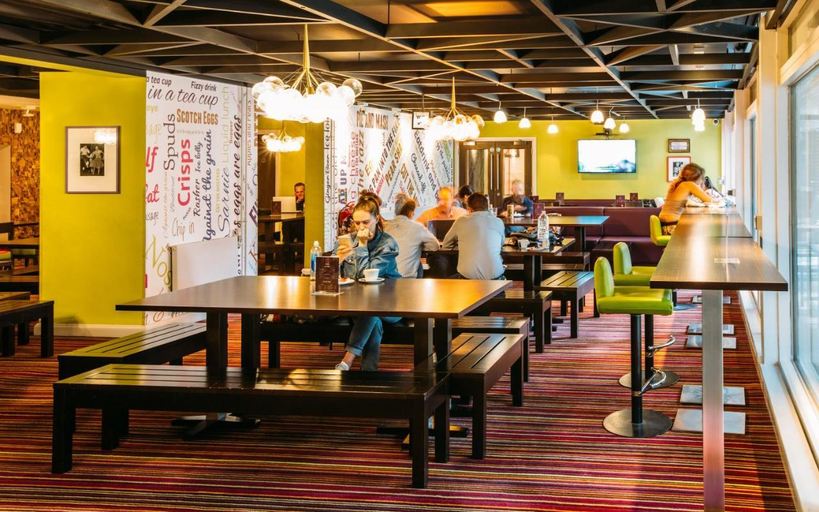 Food & Drinks 5, London Kensington Holland Park, London