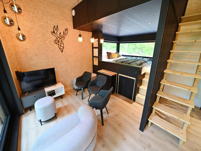 3, Lodge in Oignies Forest with Eco Design, Namur