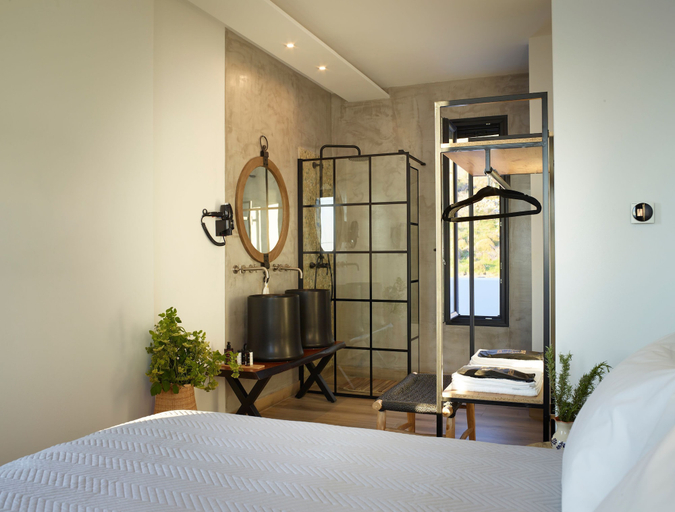 Room 3, Sereno Natu Villas in Skyros, Central Greece