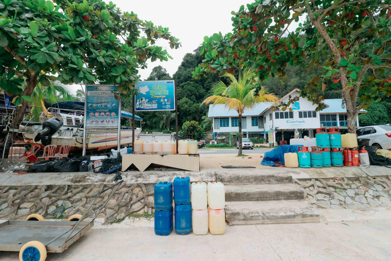 Public Area 2, Riverbank Dungun Guesthouse & Cafe, Dungun