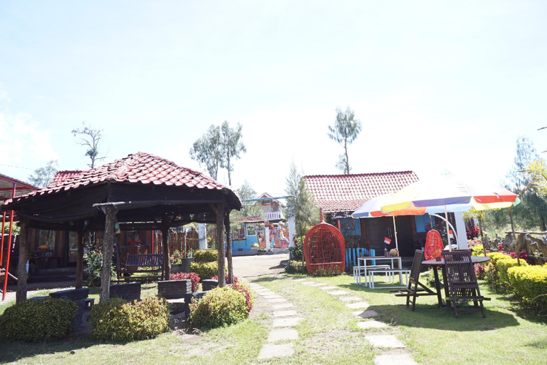 Exterior & Views 1, Collection O 93000 Karona Berg Homestay & Cafe, Banyuwangi