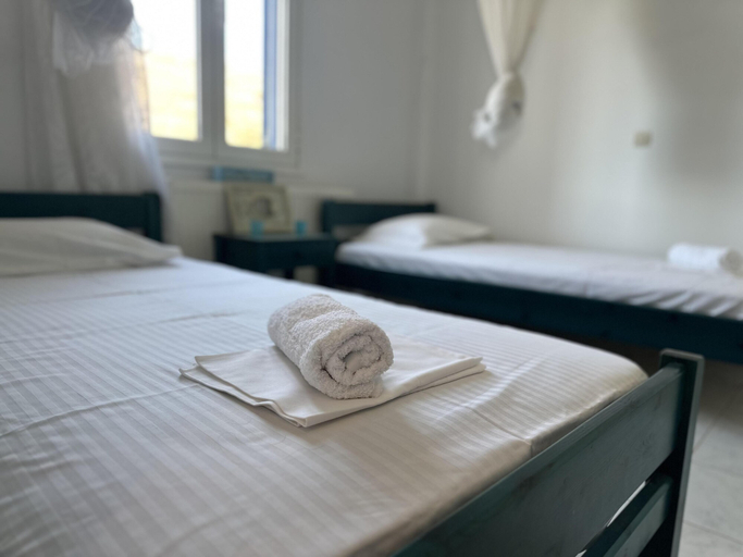 Room 2, Blue Orison House Tinos for 5 Persons With Seaview, South Aegean