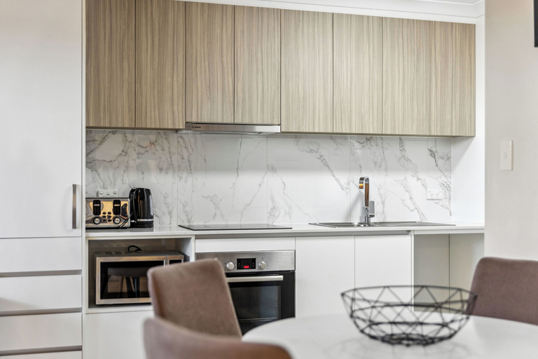 Others 5, Yaran Suites, Rockingham