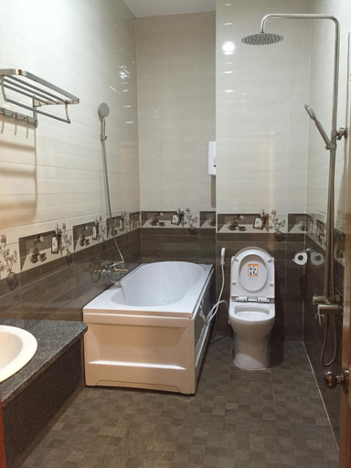 Bathroom, Queen Hotel, Tuy Hoa
