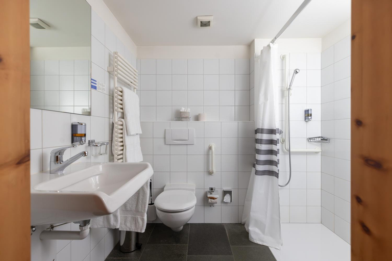 Bathroom 3, Palazzo Mysanus Samedan, Maloja