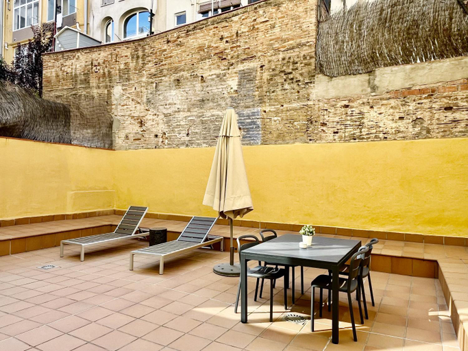 Food & Drinks 3, Feelathome Mozart Apartments, Barcelona