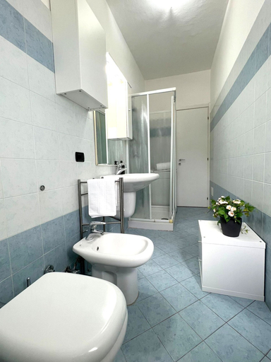 Bathroom, Accomodo MIB58 Bivano Corvetto, Milano