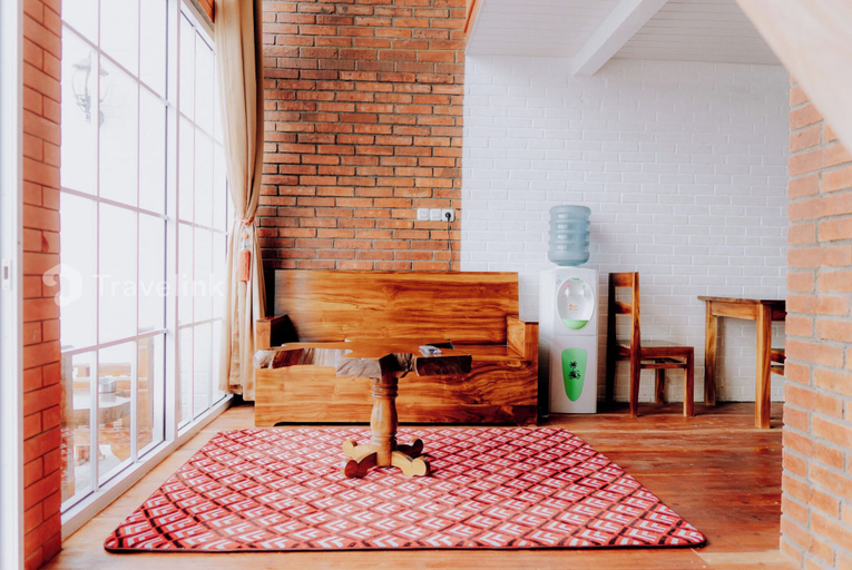 Others 2, White Cabin By Travelink, Wonosobo