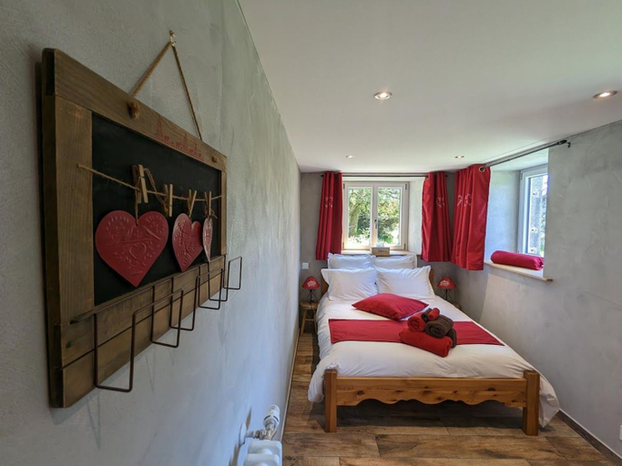 Bedroom, Chambre Jonquille avec entree privee et animaux admis, Vosges