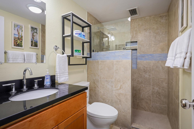 Bathroom 3, Sea Ge 1-205-oceanfront 2 Bedroom Condo by RedAwning, Hawaii