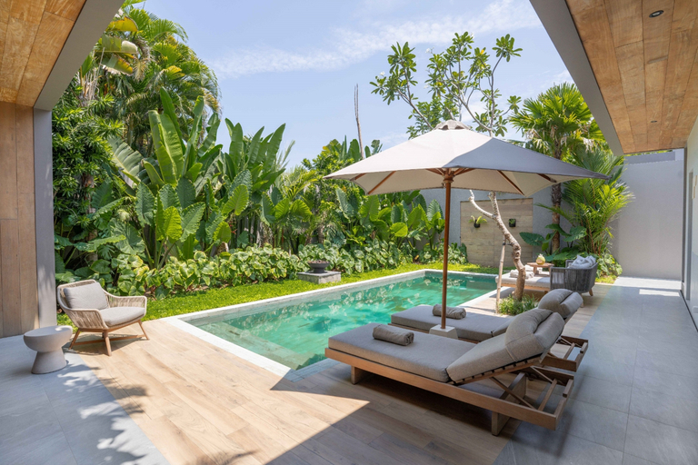Swimming Pool 1