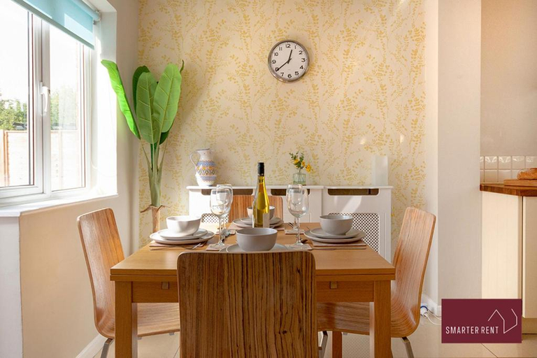 Dining Room 4, Maidenhead - 4 Bedroom House With Driveway & Garden, Windsor and Maidenhead