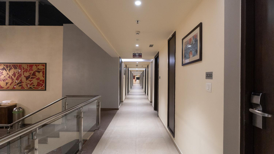 Public Area 2, 7 Apple Hotel, Aurangabad, Aurangabad