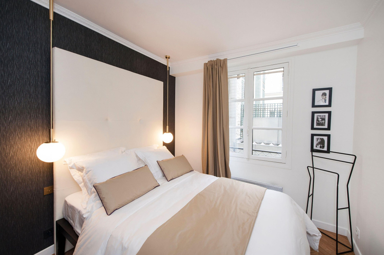 Bedroom 2, Odeon Notre Dame DE Paris D, Paris
