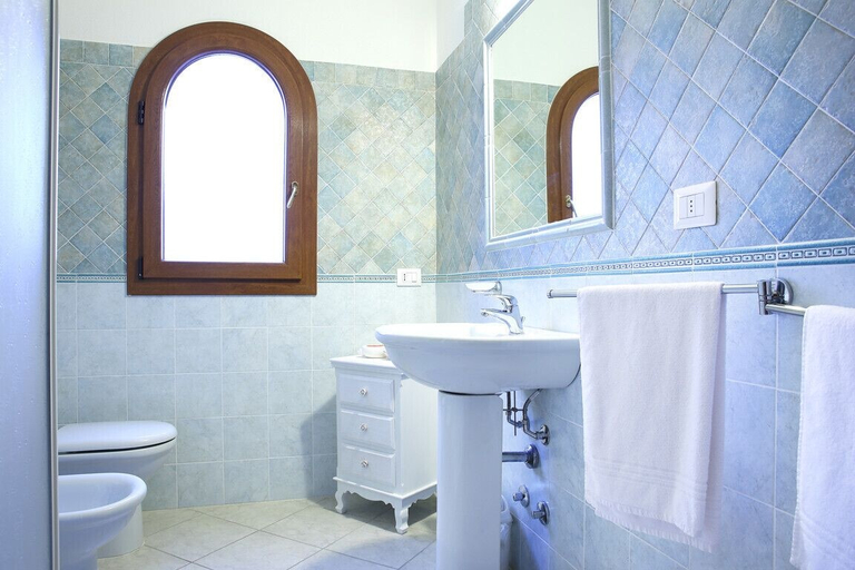 Bathroom 4, Hotel Sa Pedra, Olbia-Tempio