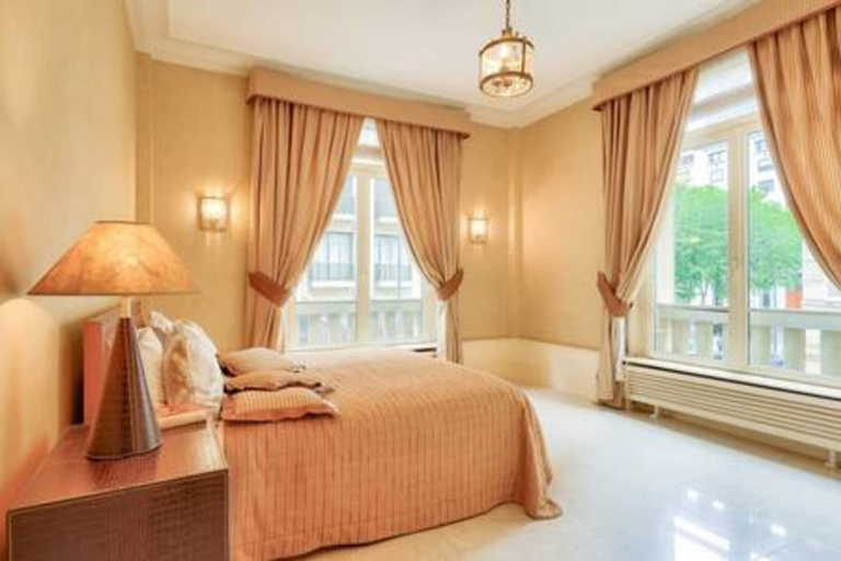 Room 5, Royal Montaigne in Paris, Paris