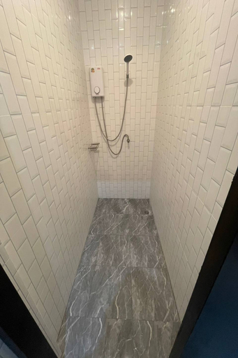 Bathroom 4