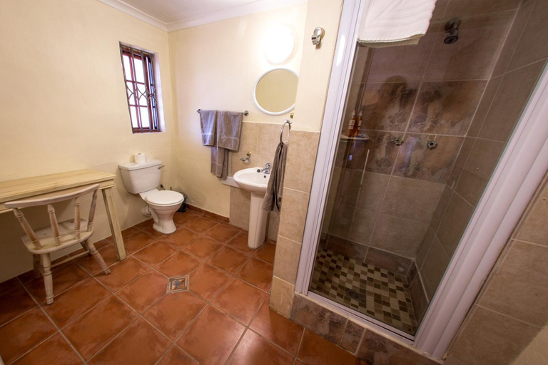 Bathroom 5, Winelands Villa Guesthouse, City of Cape Town