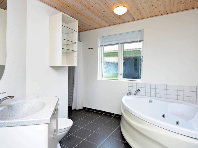 Bathroom 3, Luxury Retreat near Sea - By Traum Ferienwohnungen, Holstebro