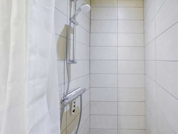 Bathroom 3, Holiday Home in Gros Fays with Garden, Namur
