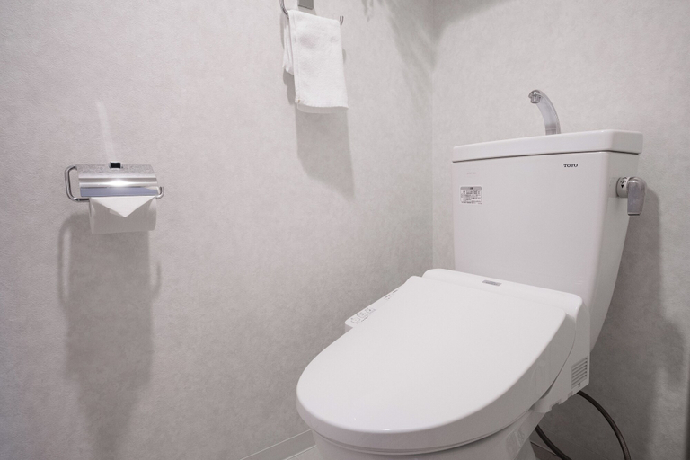 Bathroom 4, ORI Nipponbashi, Osaka