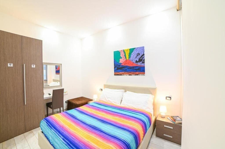 Bedroom 4, Residenza Suarez, Napoli