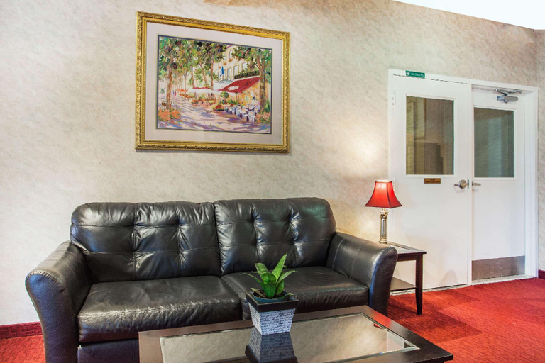 Public Area 2, Ramada by Wyndham 100 Mile House, Cariboo