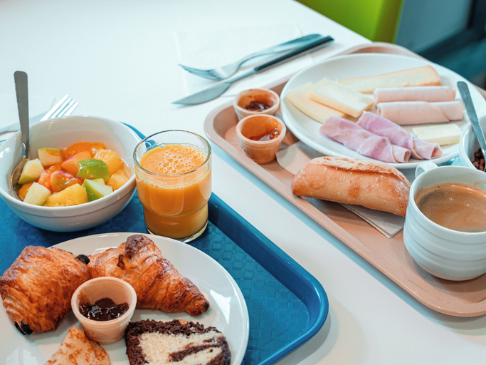 Food & Drinks 4, ibis budget Narbonne Est, Aude