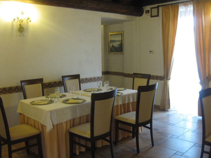 Food & Drinks 3, Albergo Giardino, Pavia