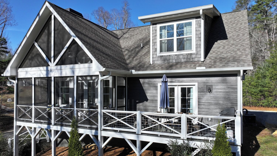 Exterior & Views 2, Scenic 4BR 2BA Lake Burton Home, Rabun