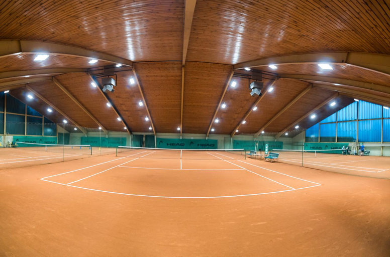 Sport & Beauty 2, Tennis Golf Hotel Höllrigl, Baden
