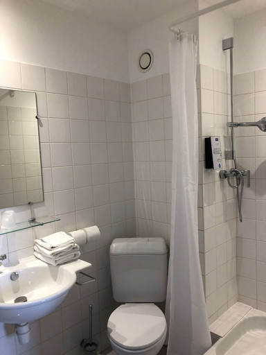 Bathroom 3, Kyriad Direct Auxerre - Appoigny, Yonne
