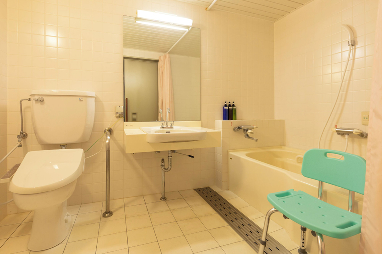Bathroom 3, Hotel Riviera Shishikui, Kaiyō