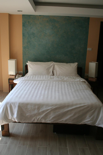 Bedroom 12