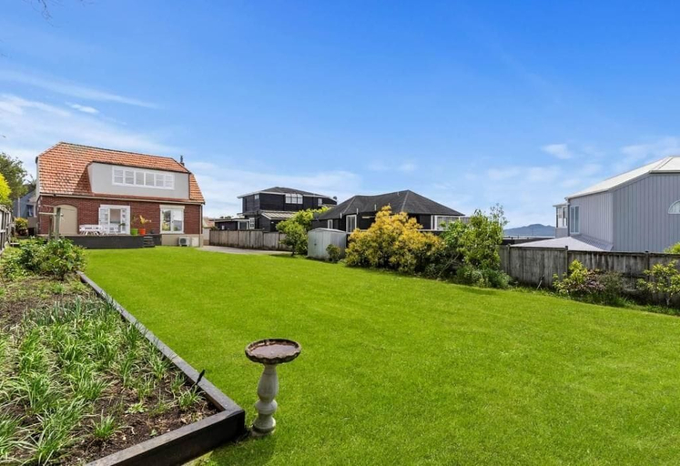 Others 5, 3min to beach 4 bedroom villa, Waitakere