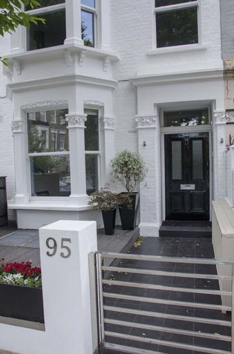 Exterior & Views 1, Iffley Apartment 1, London