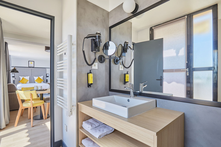 Bathroom 4, Odalys City Apartment Hotel - Aix en Provence Centre Rotonde, Bouches-du-Rhône