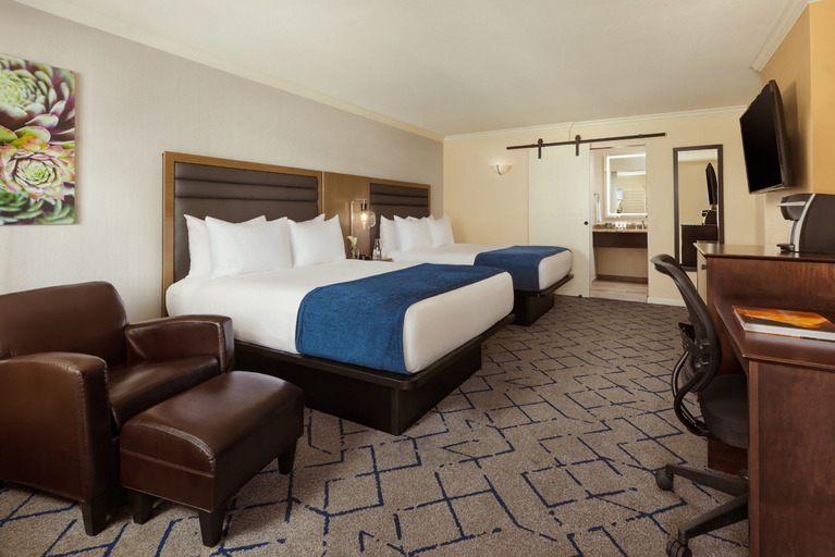Bedroom 3, SCOTTSDALE PLAZA RESORT by IHG, Maricopa