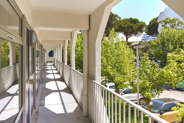 Others 4, Hotel Les Rives Bleues, Hérault