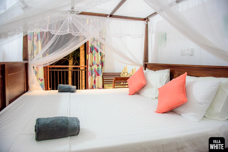 Bedroom 4, Crystal White Villa, Hikkaduwa