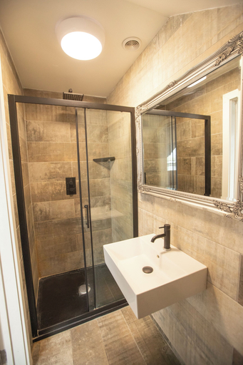 Bathroom 4, COMFOTEL GRN, London