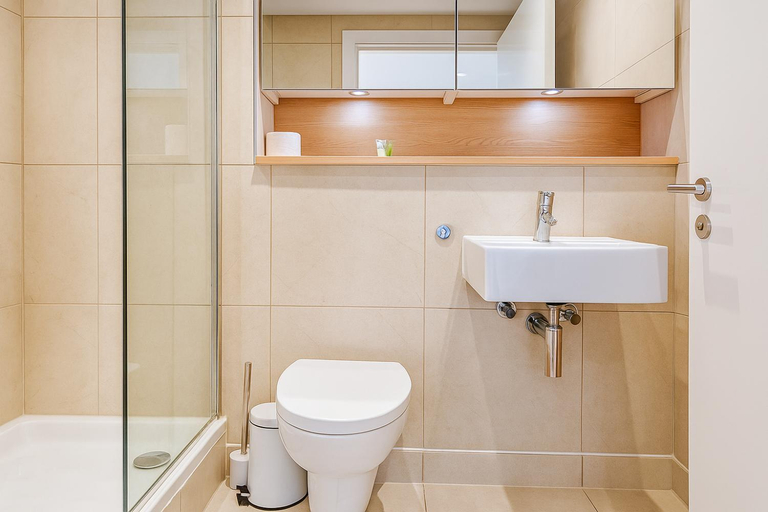 Bathroom 4, Still Life Tower Hill Executive Apartments, London