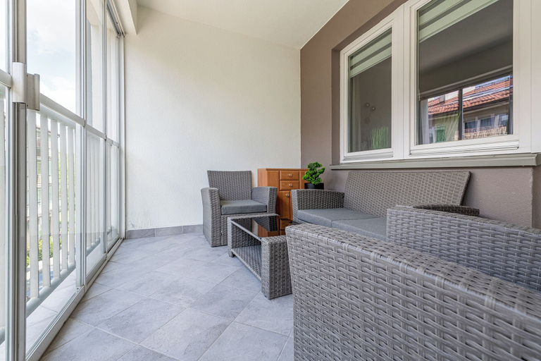 Others 2, RentPlanet - Apartament Ulrychów, Warsaw