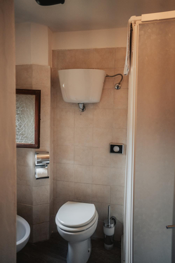 Bathroom 5, Locanda Del Duca, Perugia