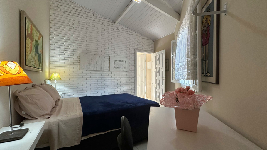 Room 4, Casa Confort vel bem Equipada com Wi-fi e Garagem, Caraguatatuba