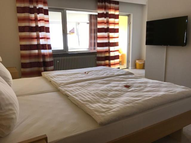 Bedroom 3, Hotel zum Ochsen, Alzey-Worms