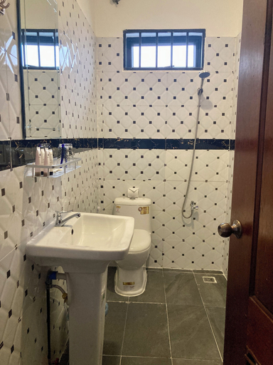 Bathroom 5, Lotus Haven Villa, Siem Reap
