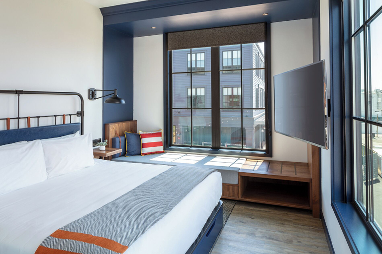 Bedroom 3, Hammetts Hotel, Newport