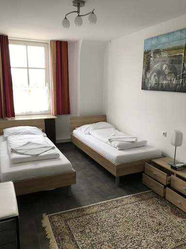Bedroom 3, Hotel-Restaurant zum Donaueck Mauthausen, Linz Land